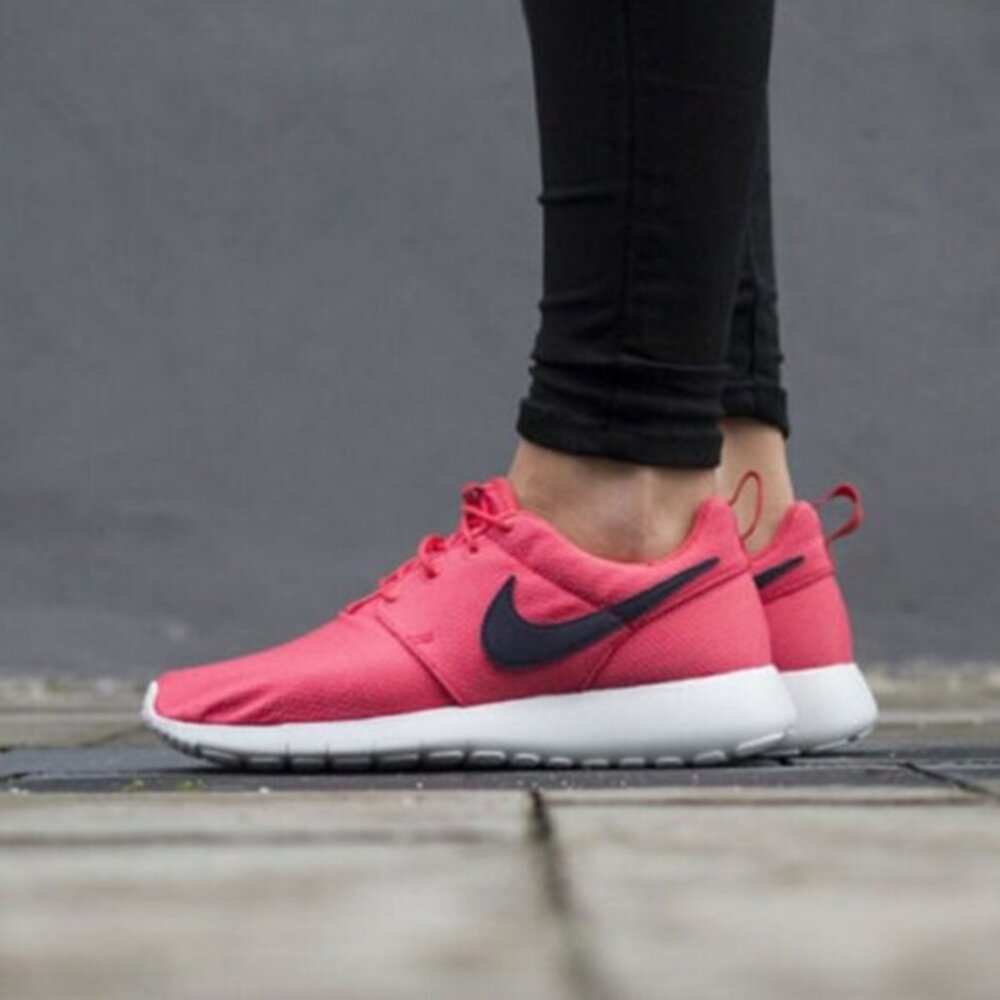 Nike Roshe One 'Sea Coral